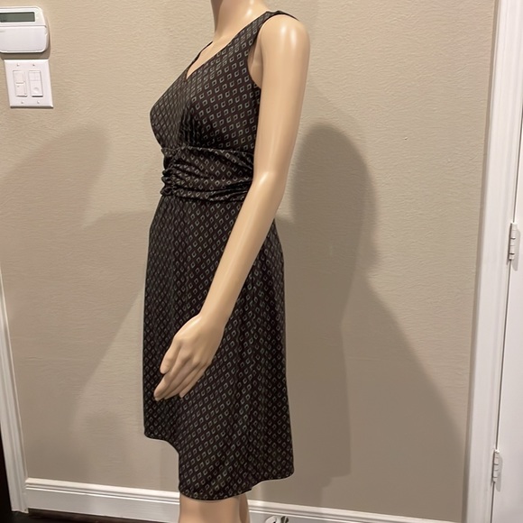 Ann Taylor Loft dress 👗 size 4P - Picture 5 of 11